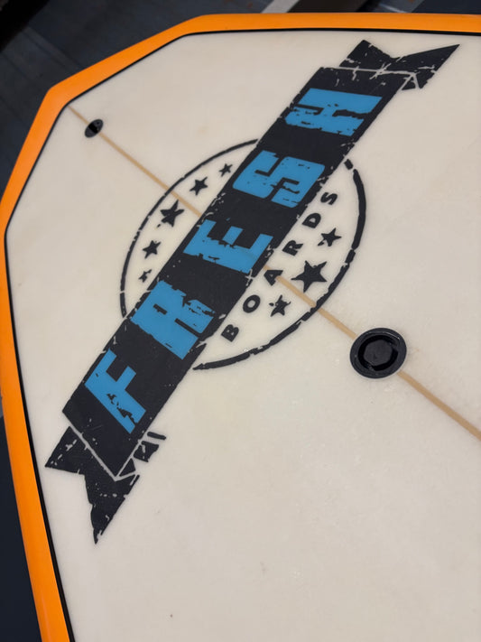 SUP Fresh Boards 8'10 Occasion – Planche de Surf Rigide Queue de Poisson