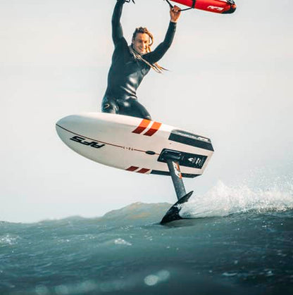 Planche AFS Fire V2 en wing foil
