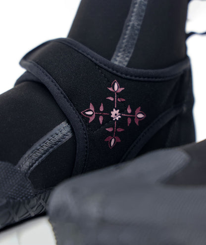 Chaussons Oxbow Warcans 3mm – vue de côté